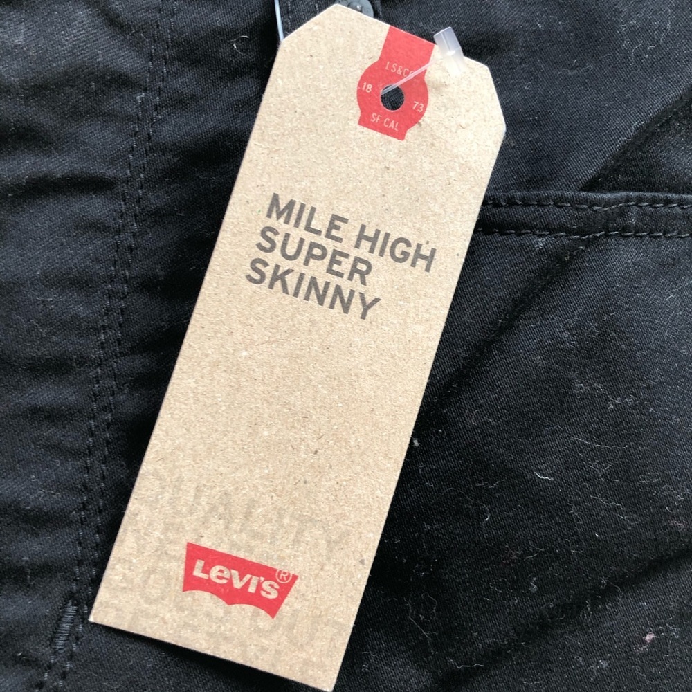 Levi’s NWT 721 black high waisted jeans - Picture 3 of 6